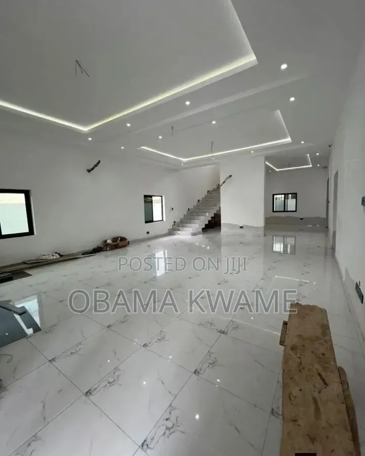 4bdrm House in Laryea Homes, Police Station for sale