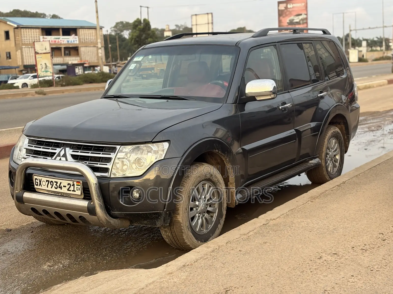 Mitsubishi Pajero 2011 Gray