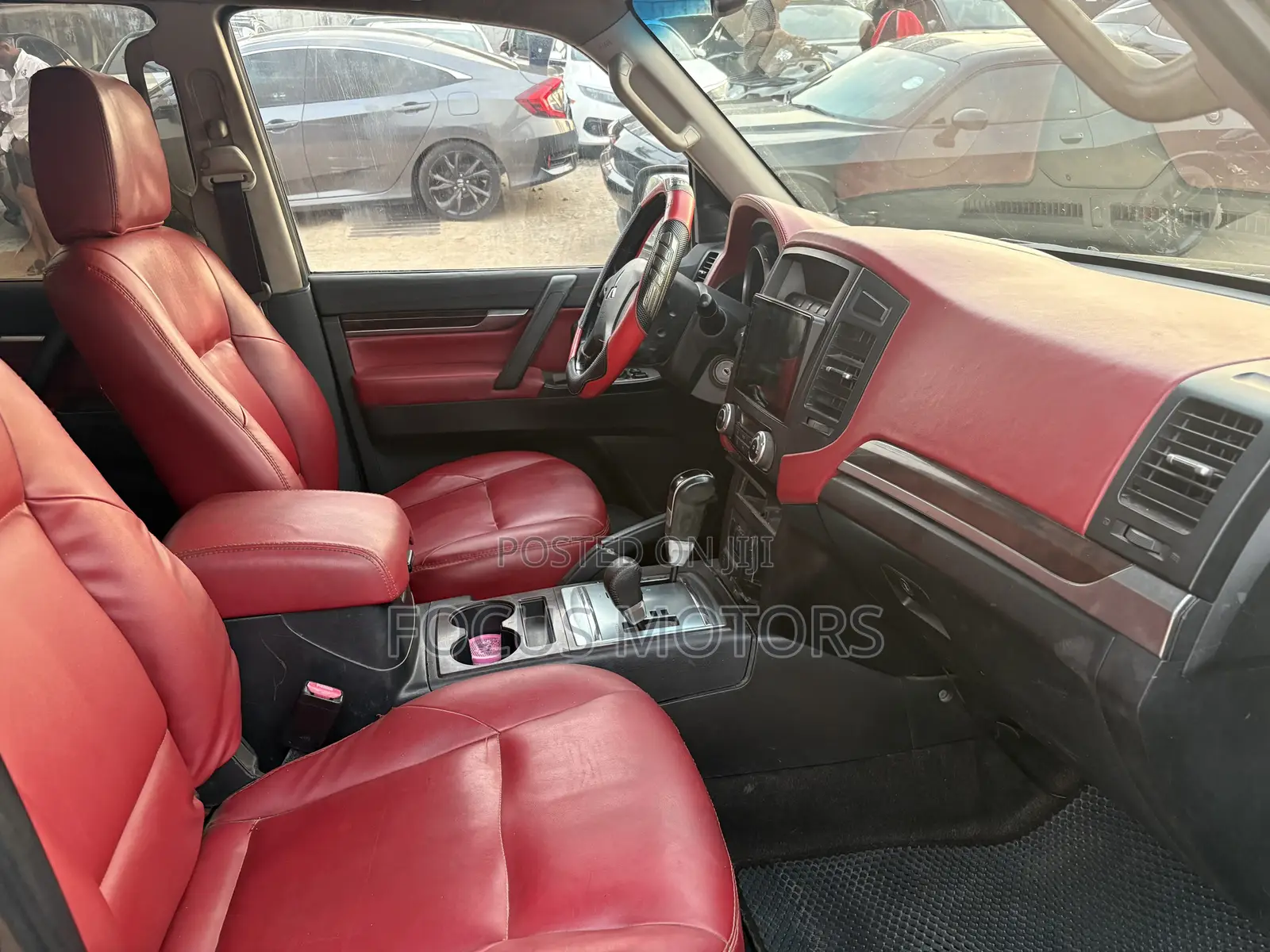 Mitsubishi Pajero 2011 Gray