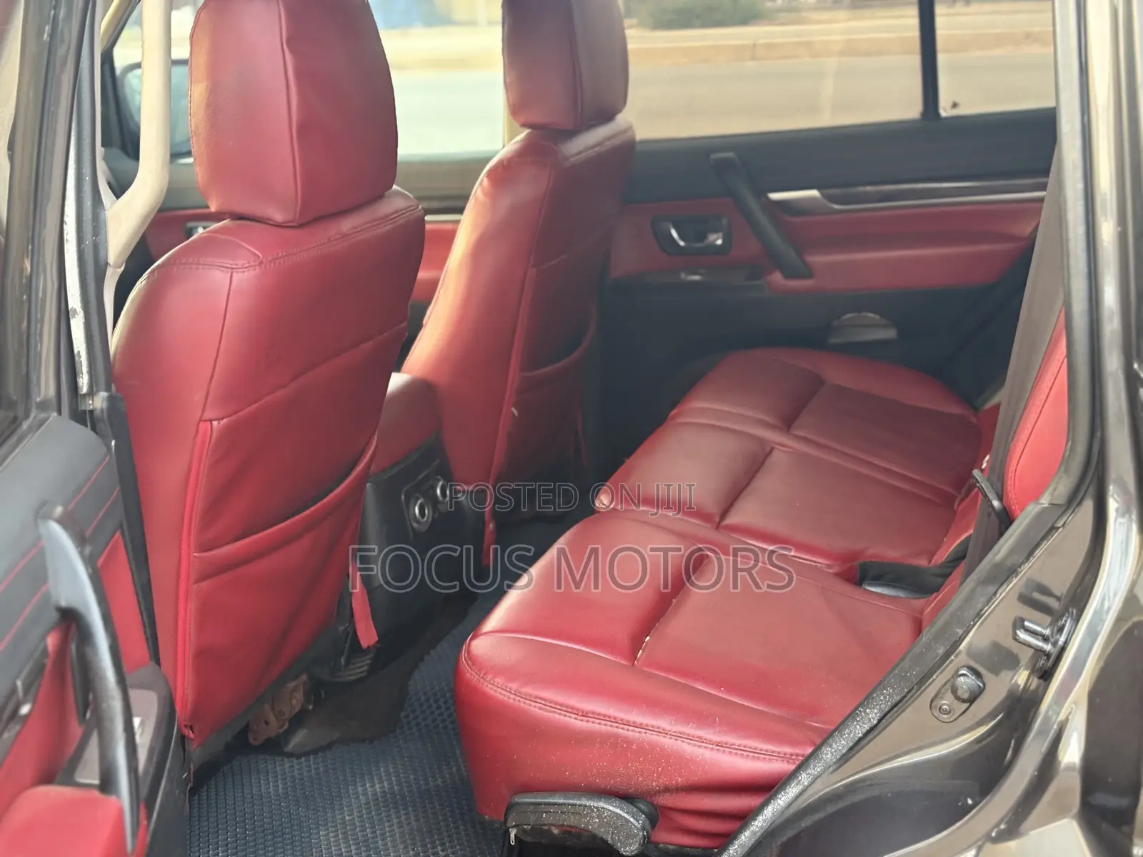 Mitsubishi Pajero 2011 Gray