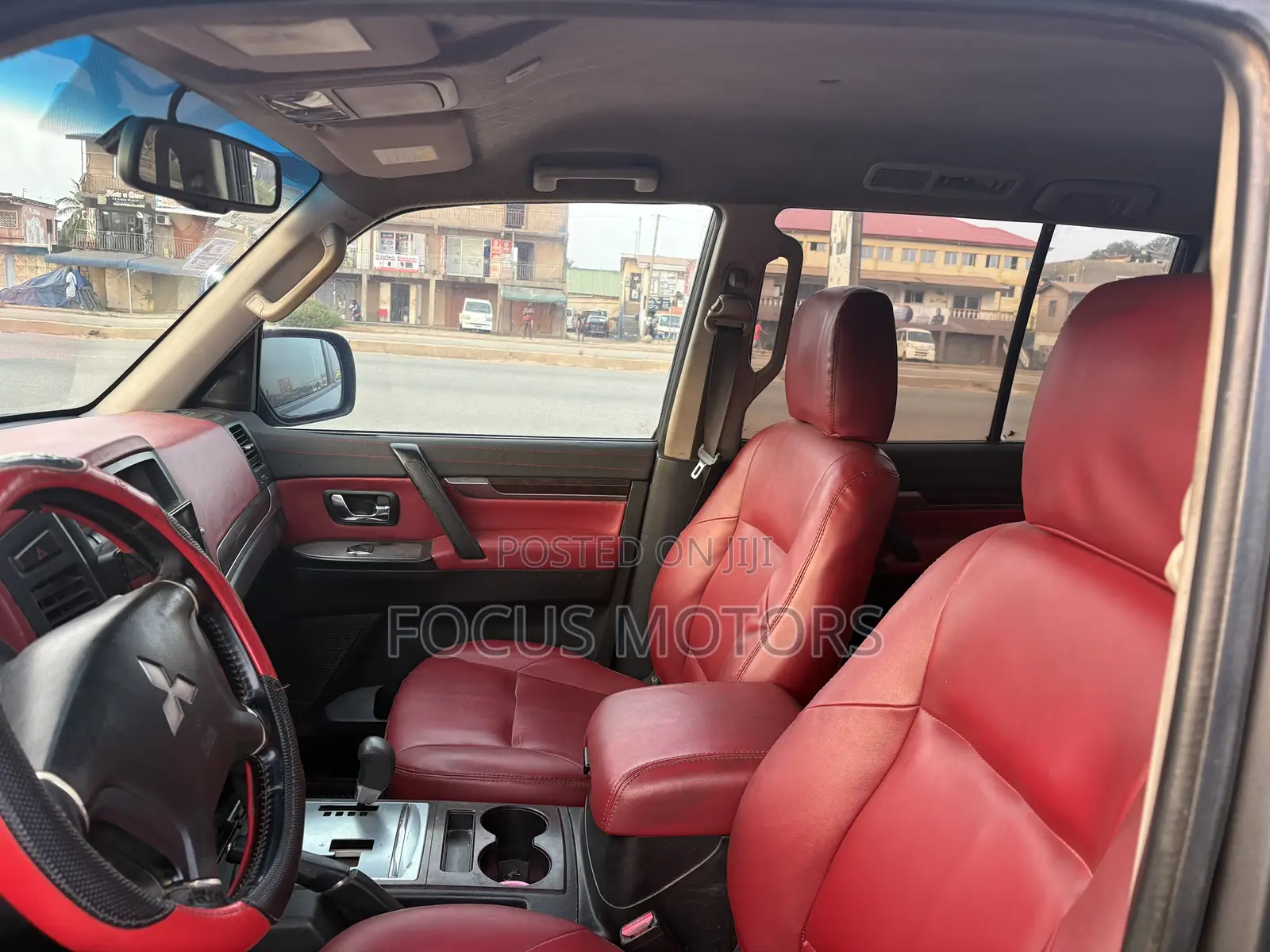 Mitsubishi Pajero 2011 Gray