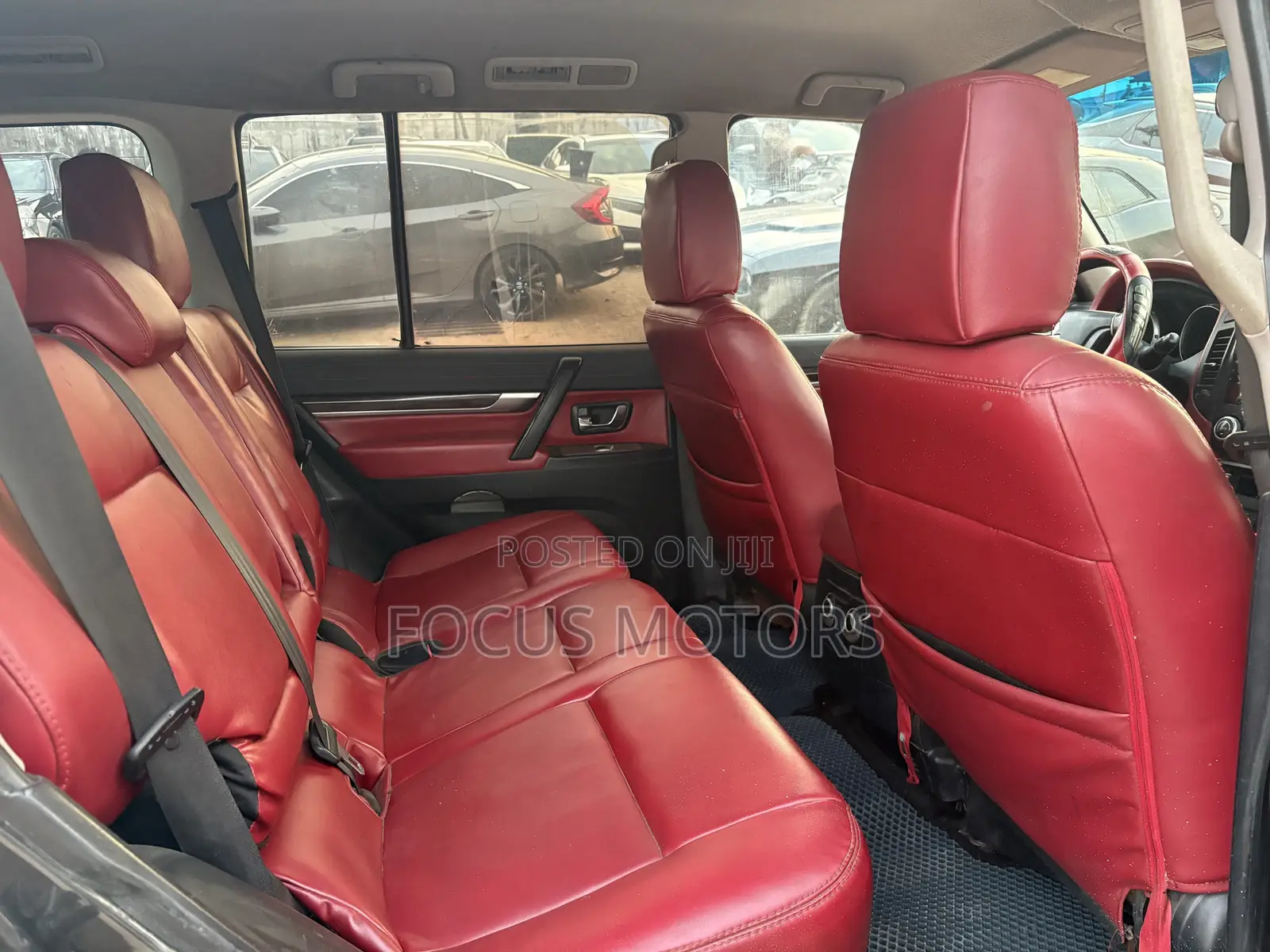 Mitsubishi Pajero 2011 Gray