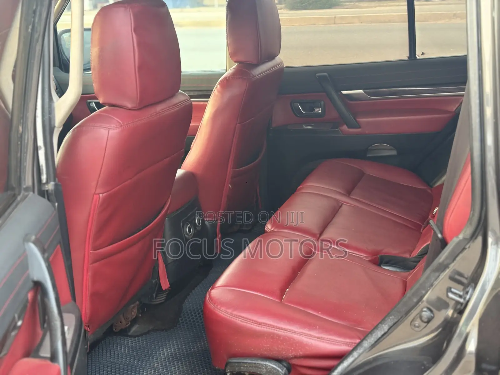 Mitsubishi Pajero 2011 Gray