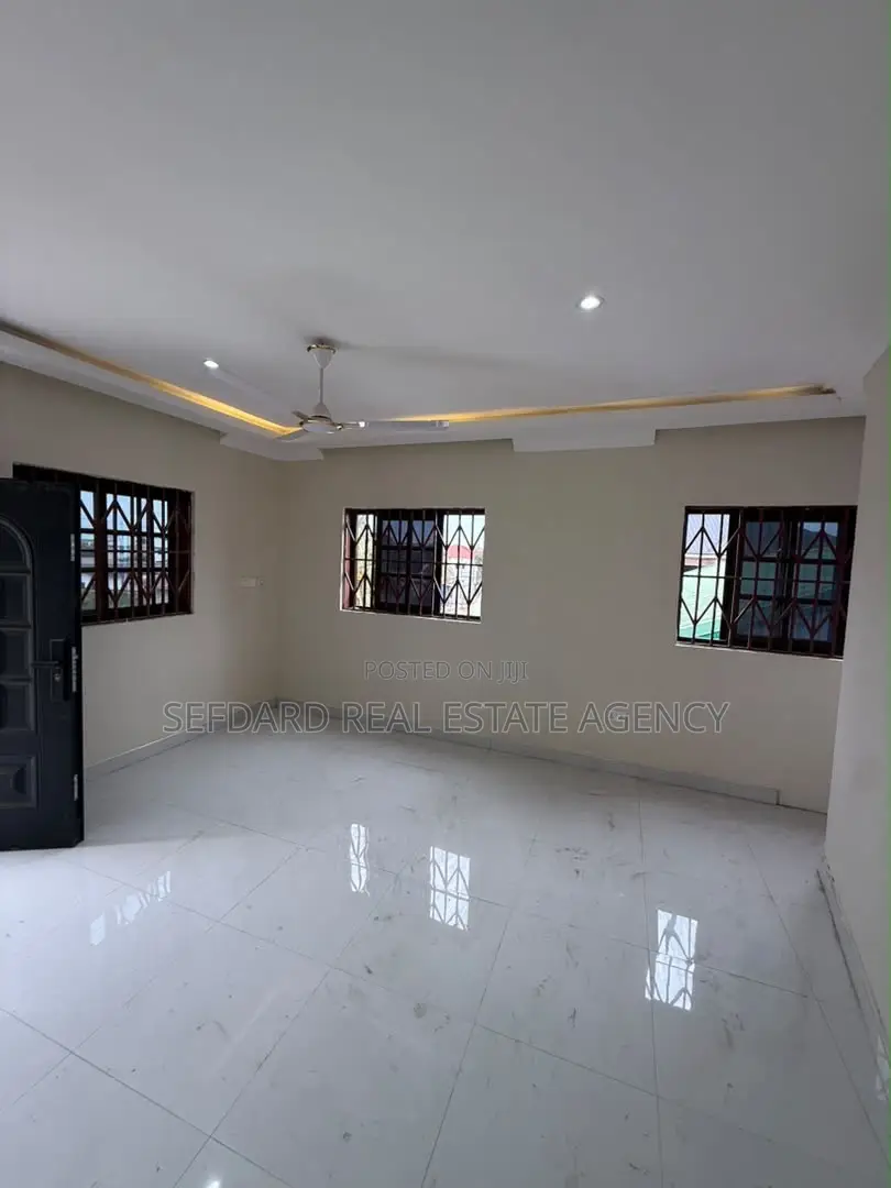 2bdrm House in Sefdard Properties, Awoshie for sale