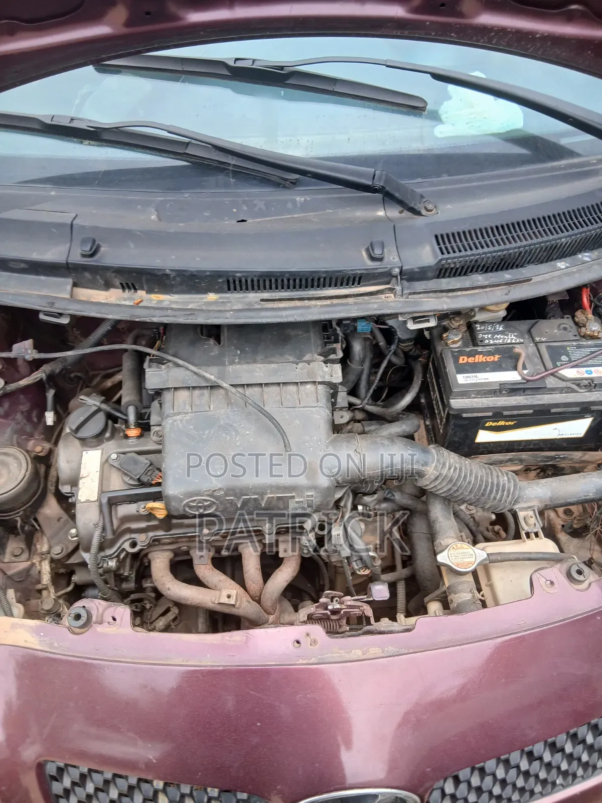 Toyota Vitz 1.3 FWD 3dr 2010 Burgundy