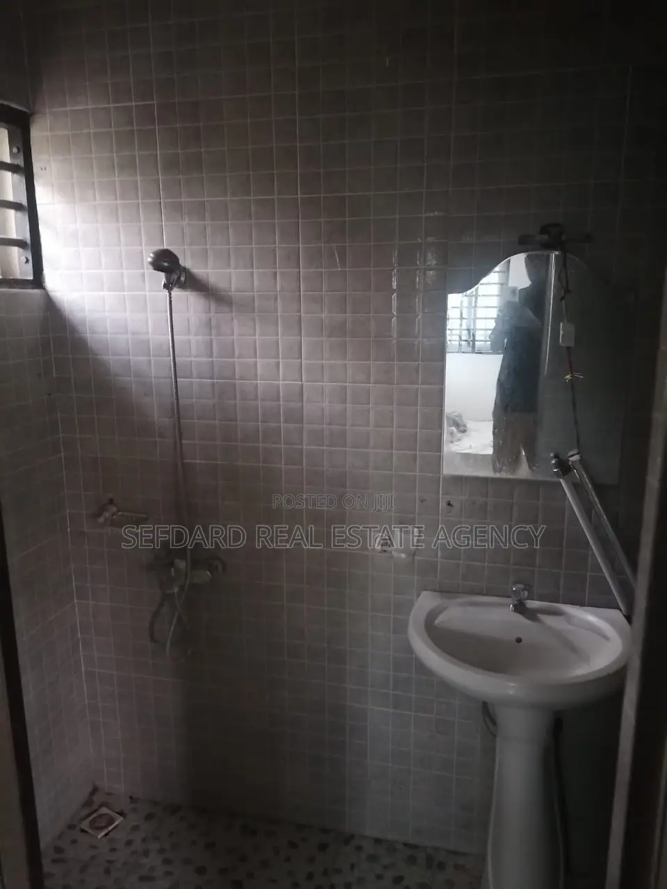 3bdrm House in Sefdard Properties, Amasaman for sale