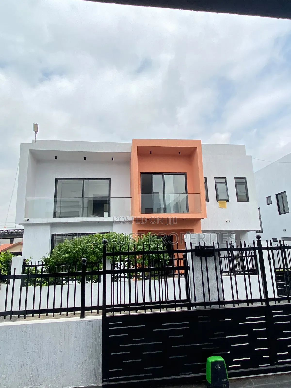 4bdrm Duplex in East Legon, Ability for sale