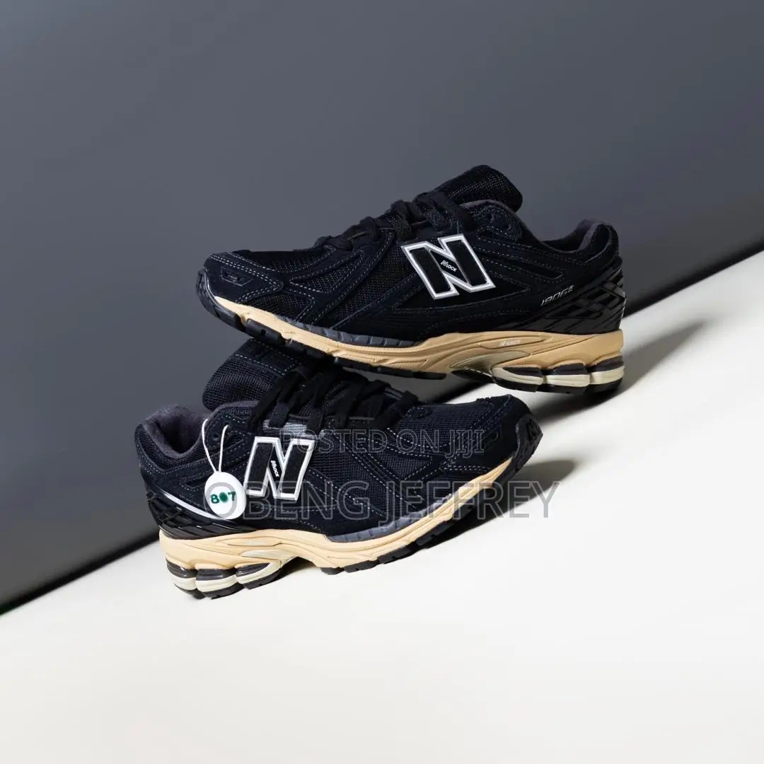Original New Balance 1906R Black Taos