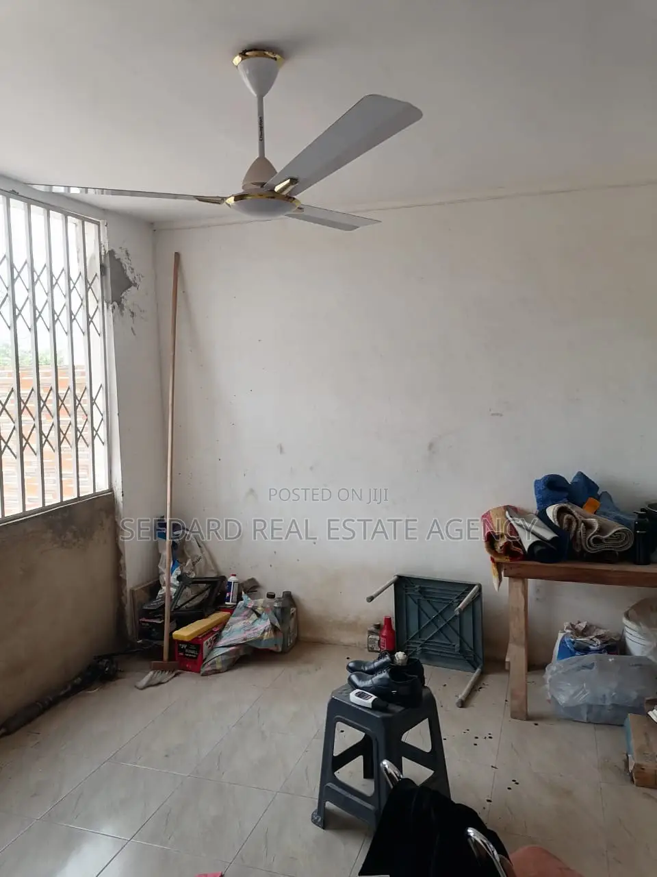 4bdrm House in Sefdard Properties, Amasaman for sale