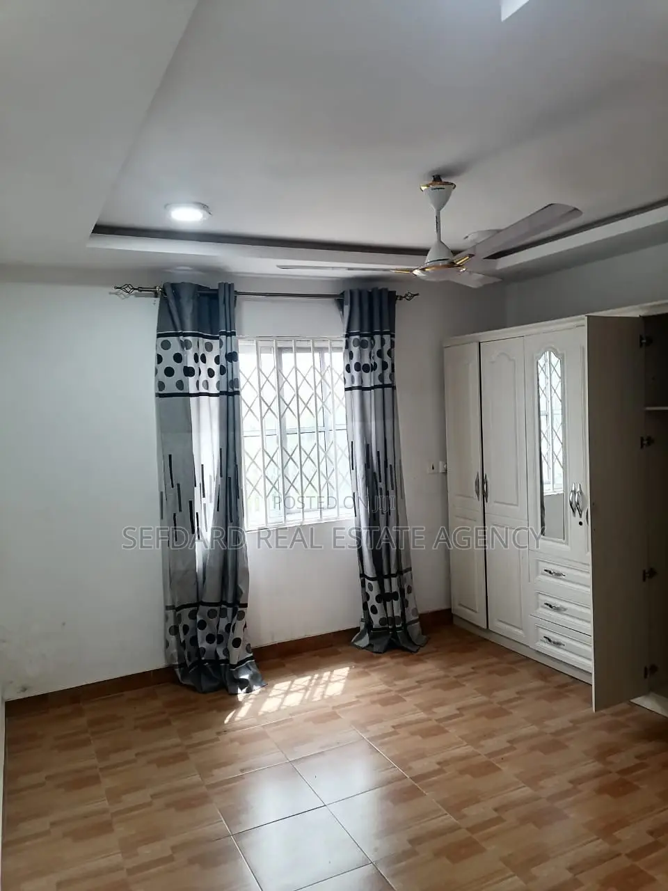 4bdrm House in Sefdard Properties, Amasaman for sale