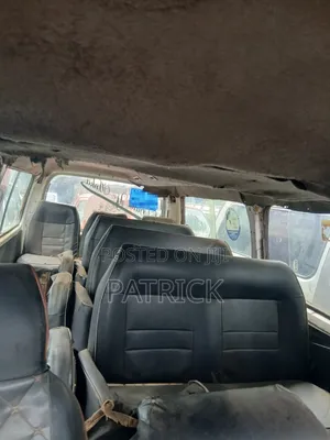 Nissan Caravan (Urvan) 2008 Silver