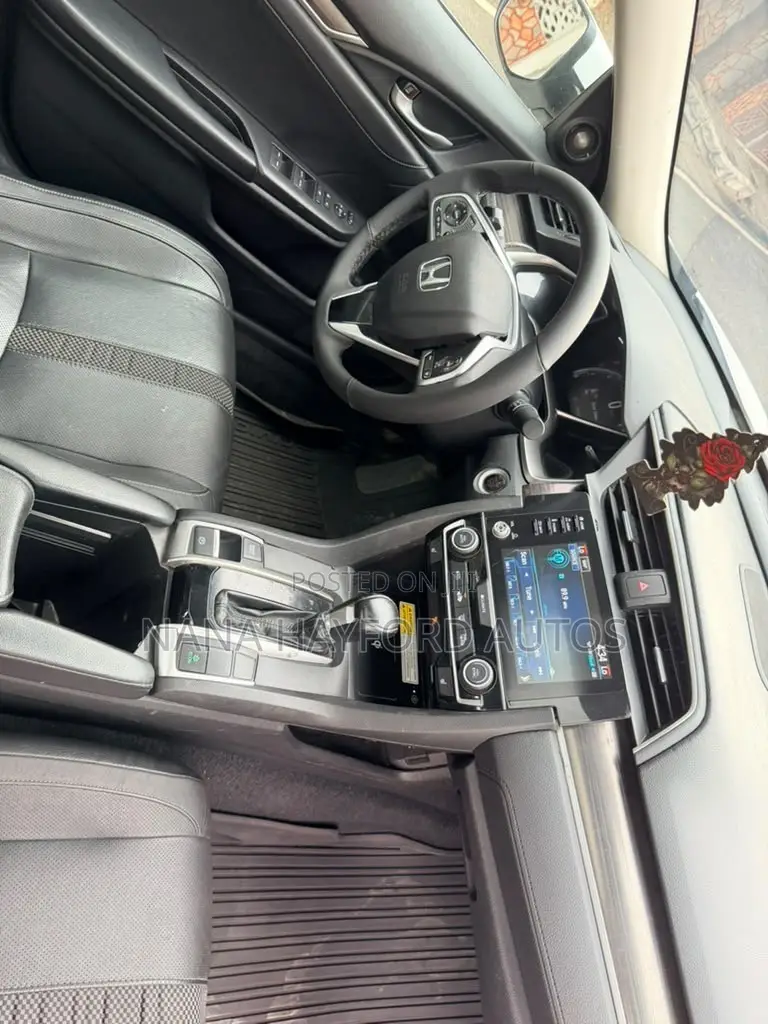 Honda Civic Touring Sedan 2020 White