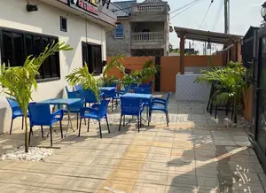 10-Bedroom Guesthouse for Sale – Macarthy Hill