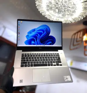 Laptop Dell Inspiron 15 5580 8GB Intel Core i5 SSD 256GB