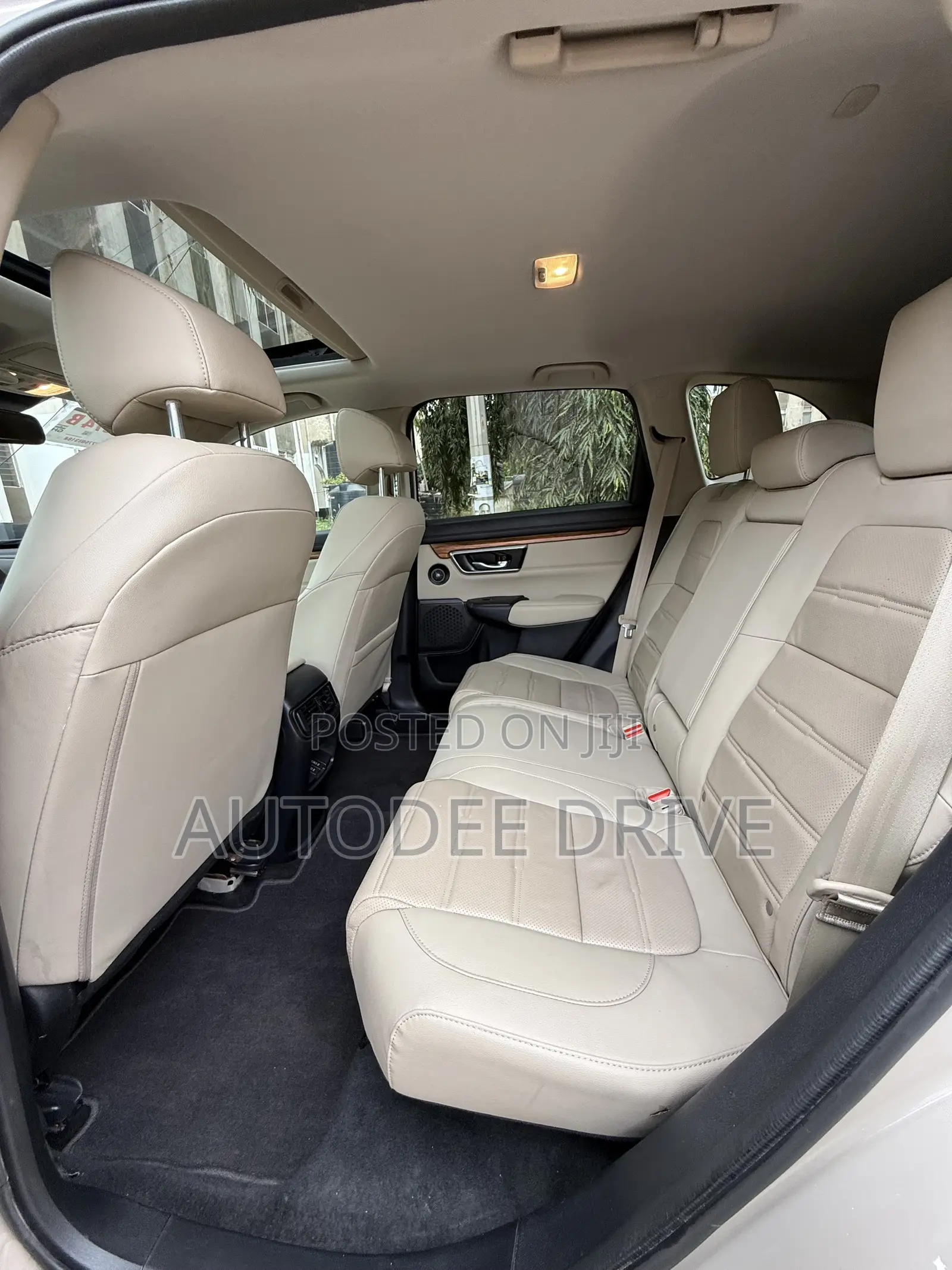Honda CR-V 2019 Gold