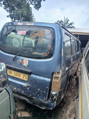 Nissan Caravan (Urvan) 2008 Blue