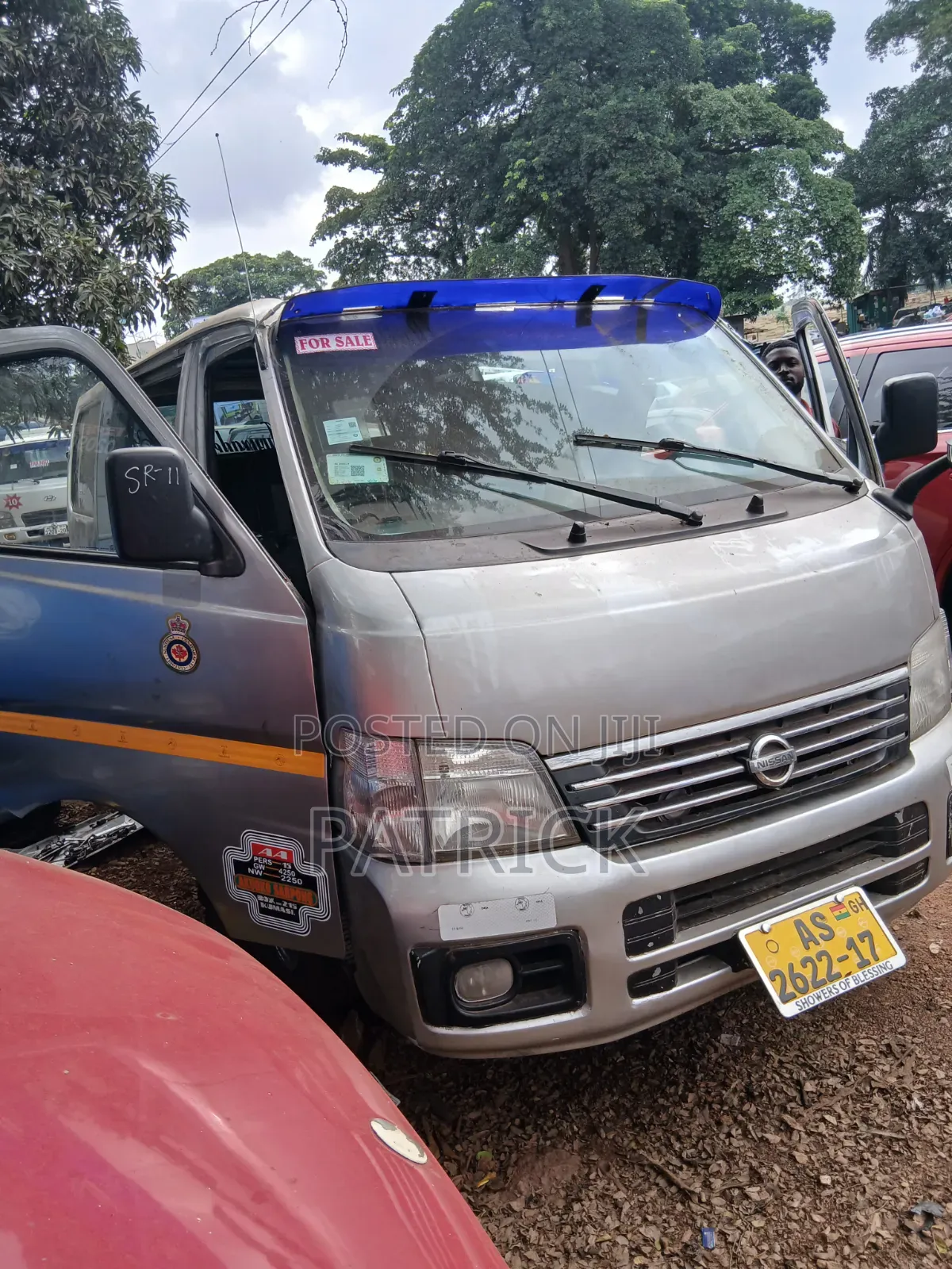 Nissan Caravan (Urvan) 2010 Silver