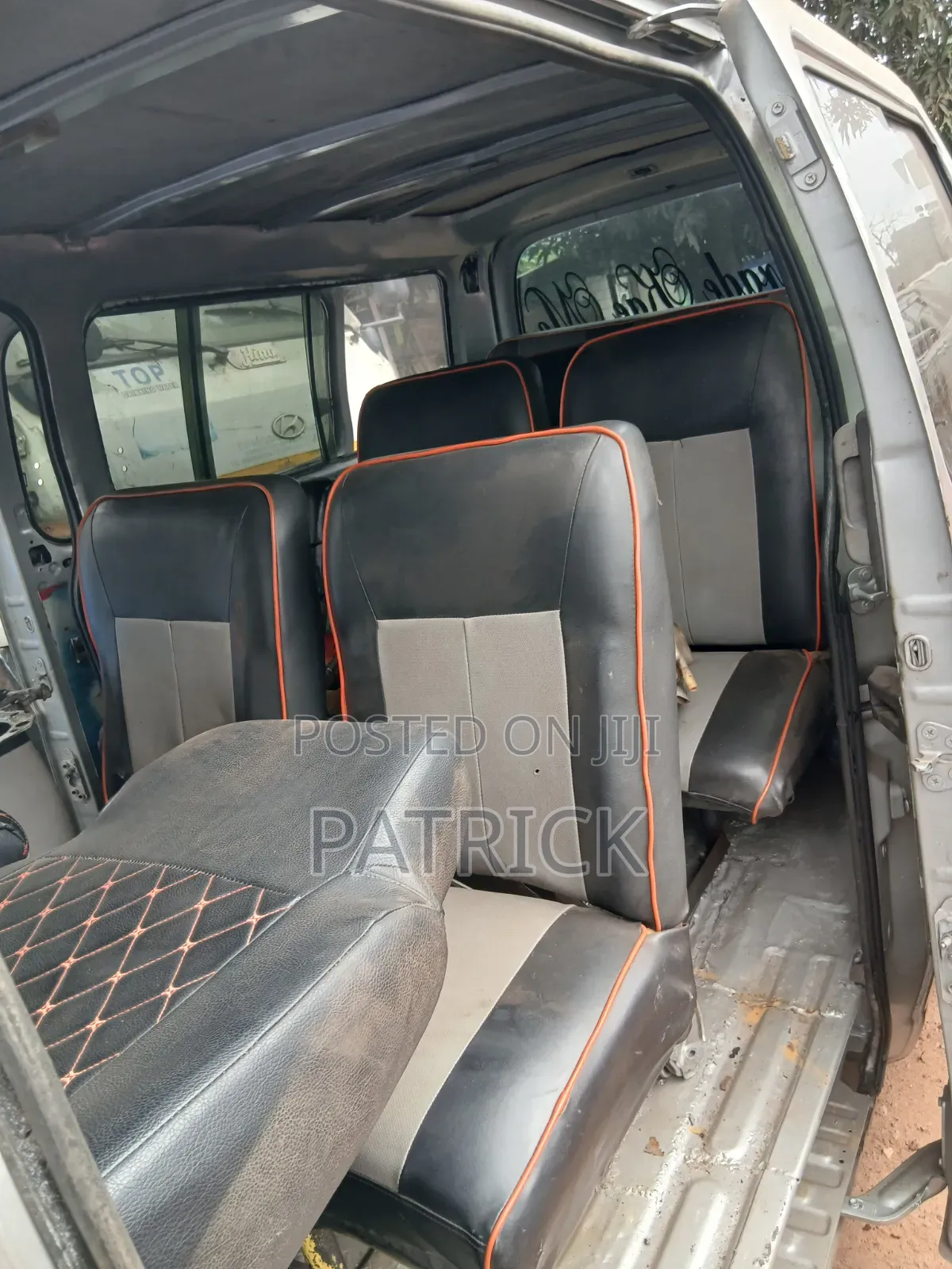 Nissan Caravan (Urvan) 2010 Silver