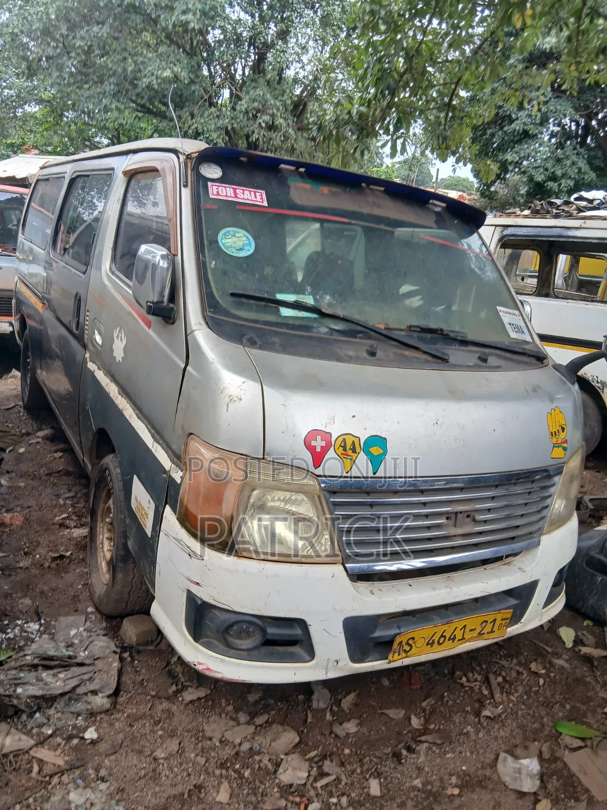 Nissan Caravan (Urvan) 2009 Silver