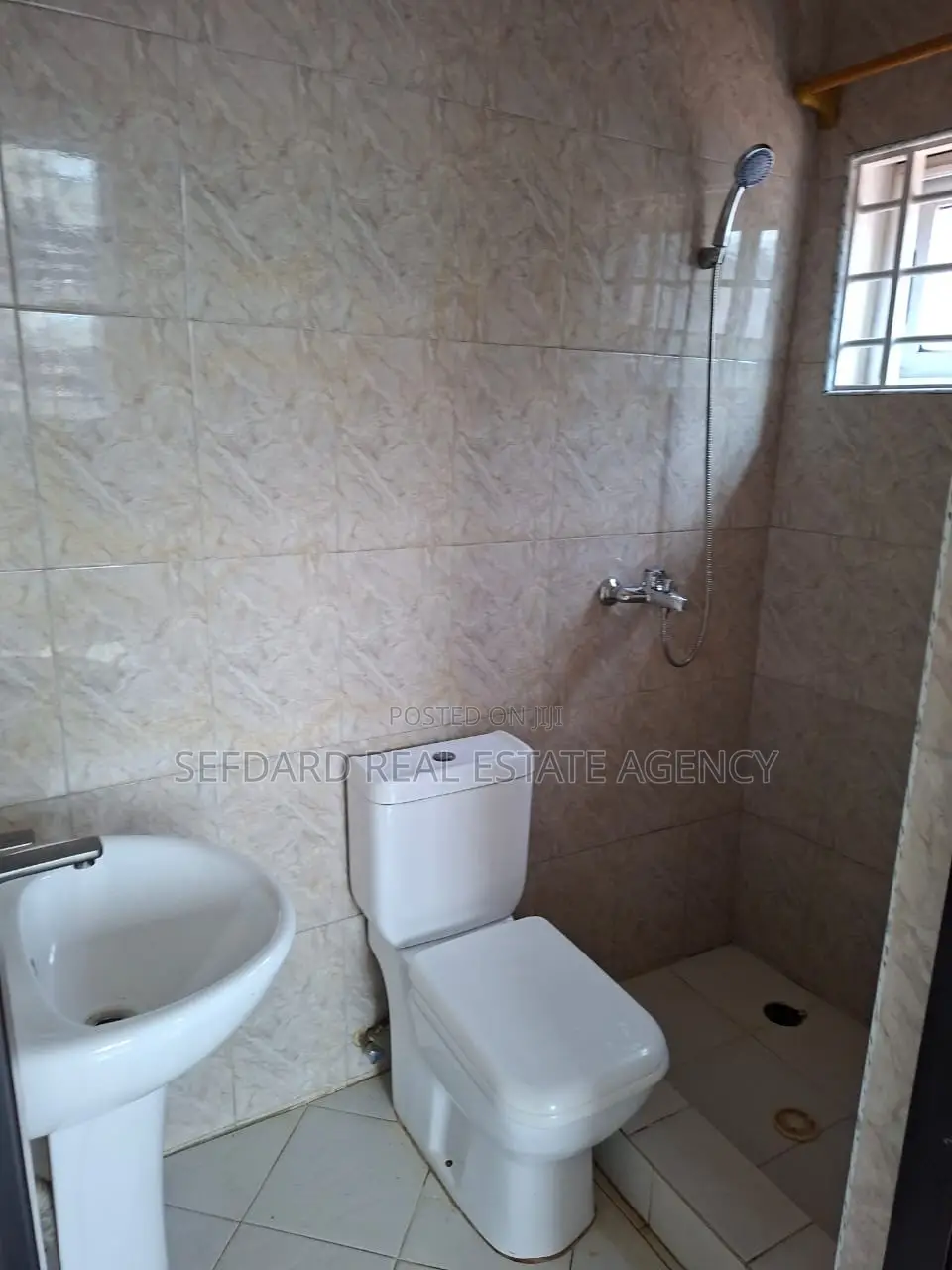 4bdrm House in Sefdard Properties, Kwabenya for rent