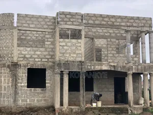 4bdrm House in Takoradi for sale