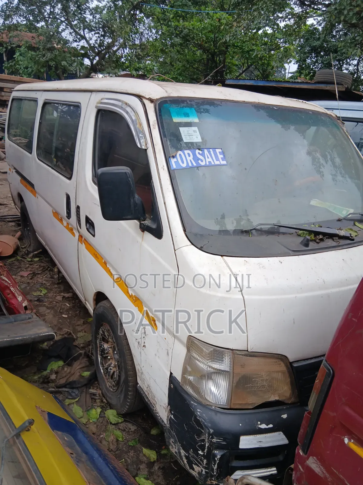 Nissan Caravan (Urvan) 2010 White