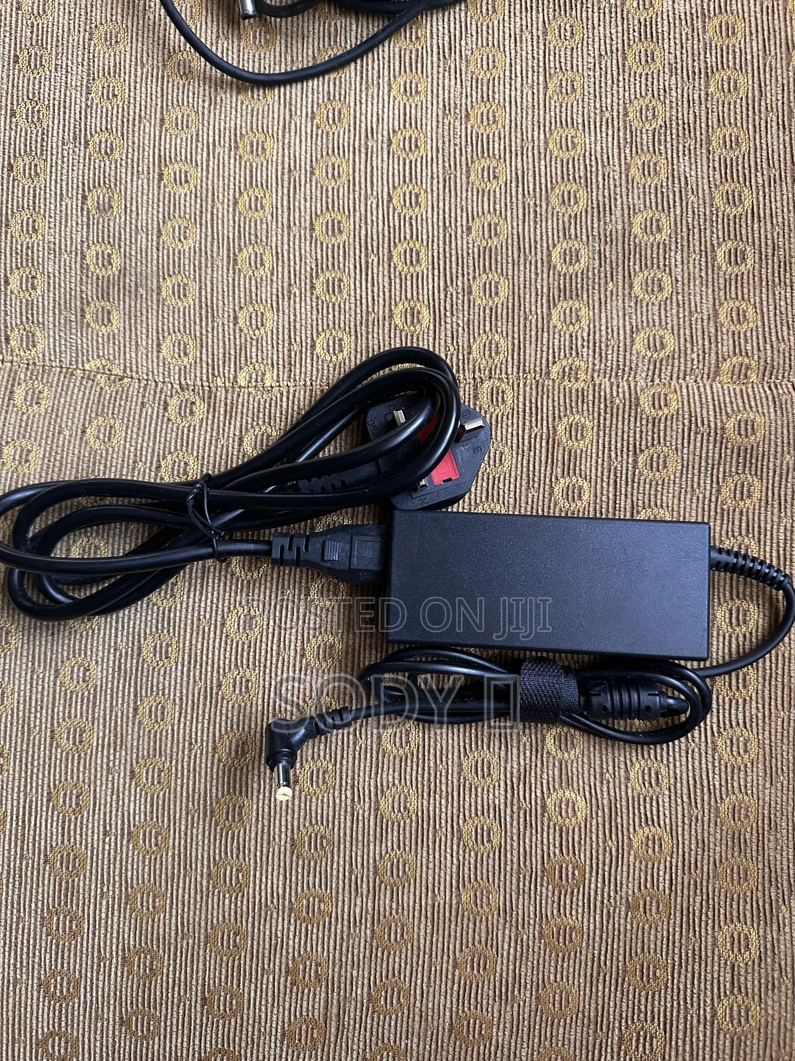 Acer Small Pin Charger