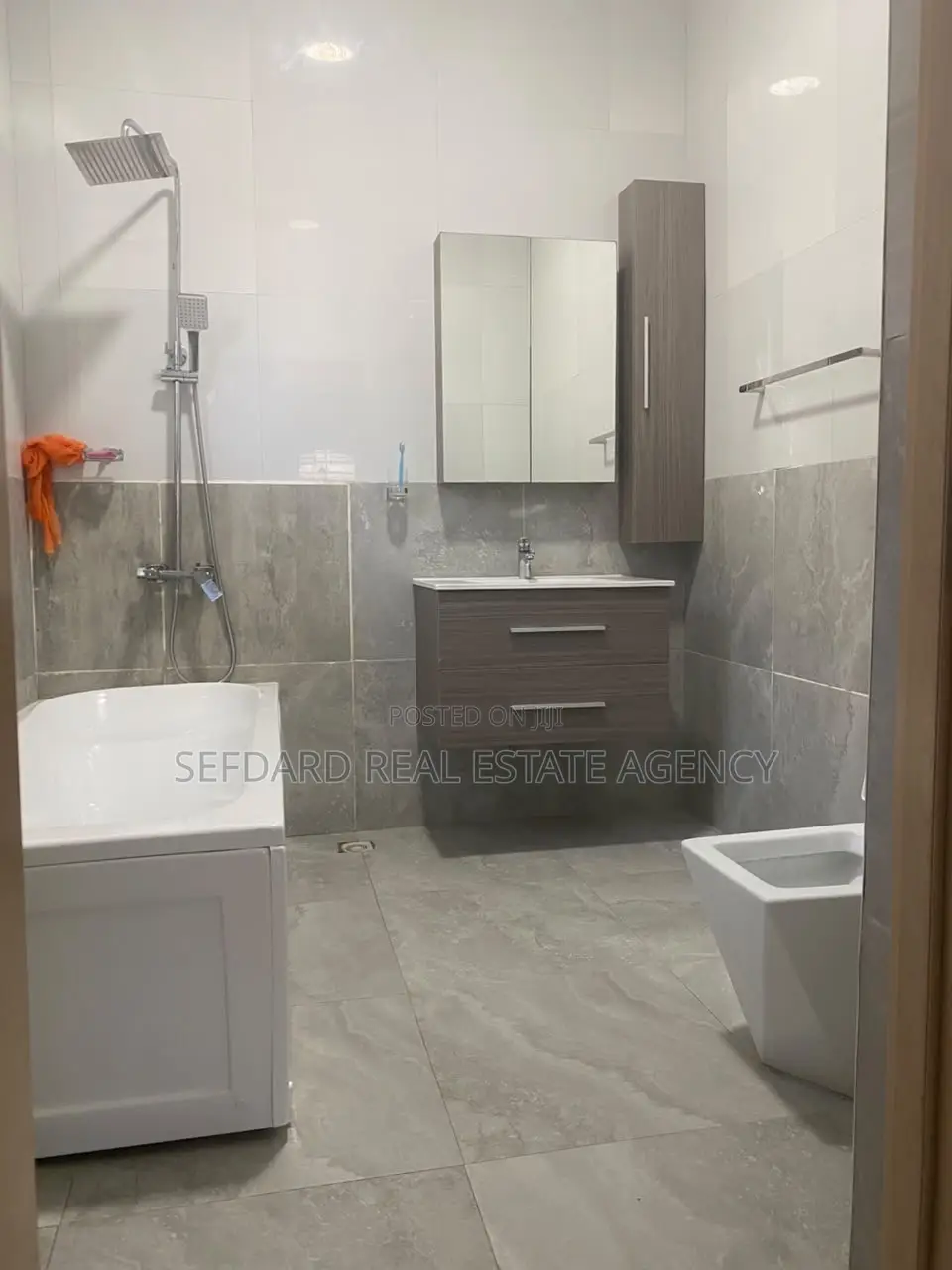 3bdrm House in Sefdard Properties, Adjiriganor for rent
