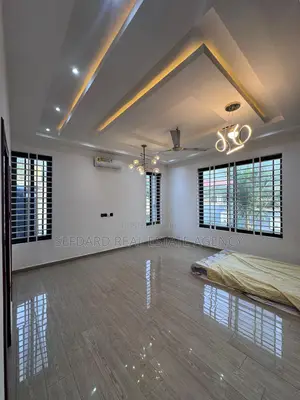 4bdrm House in Sefdard Properties, Weija for rent