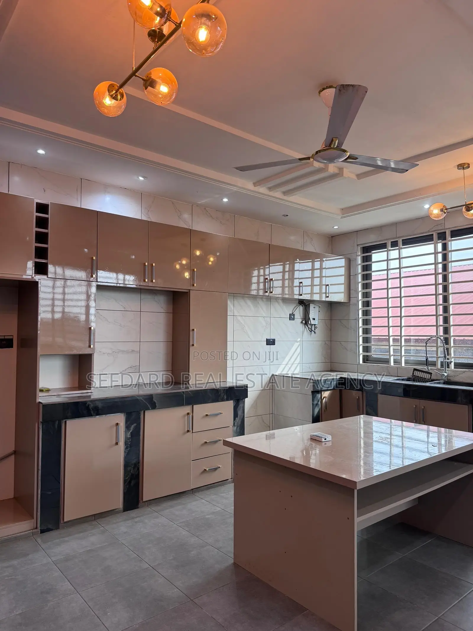 4bdrm House in Sefdard Properties, Weija for rent