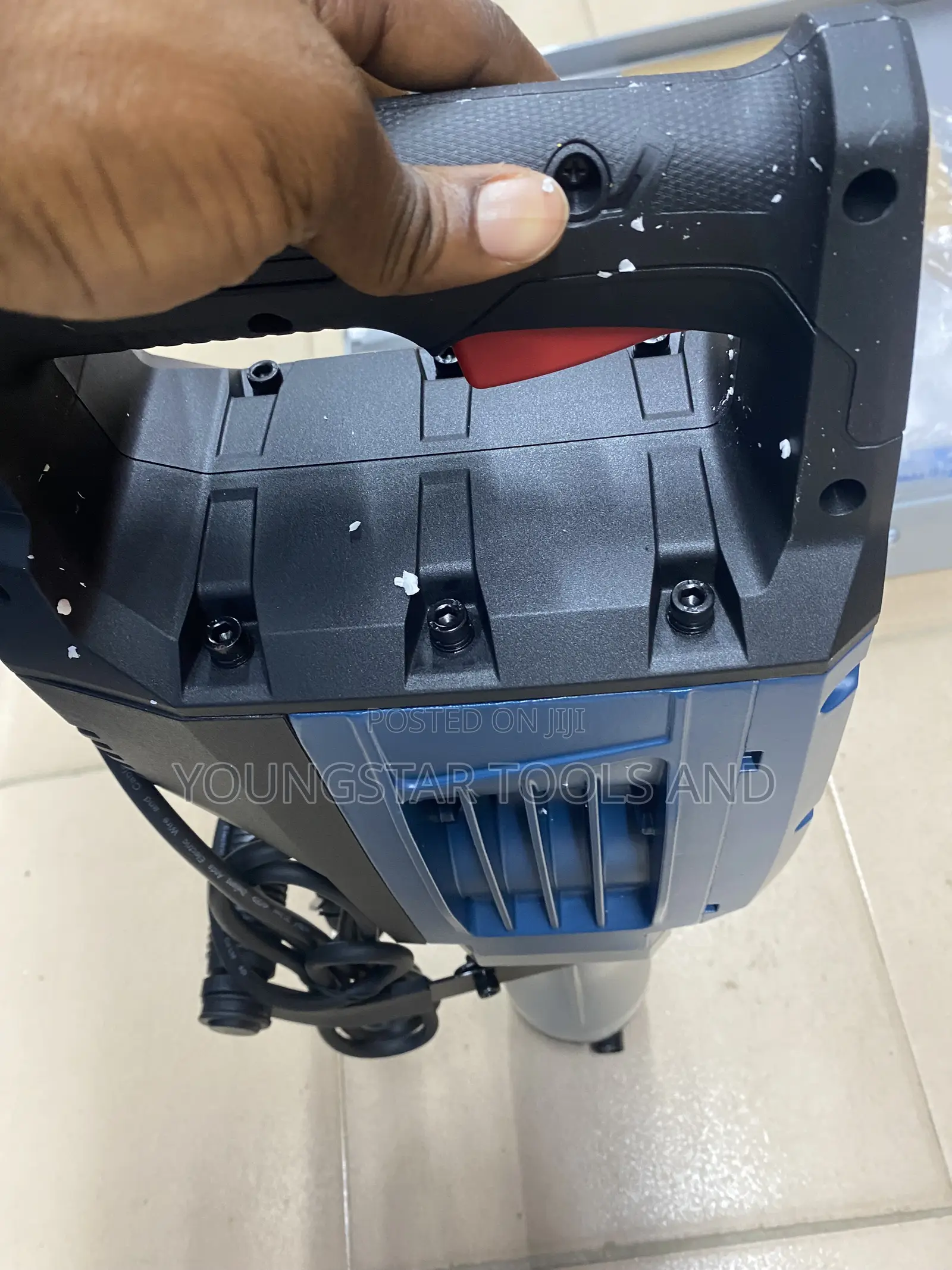 Dong Cheng 1600W 48J Heavy Duty Demolition Hammer