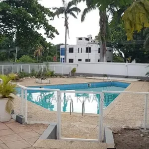 8bdrm House in Laryea Homes, North Ridge for rent