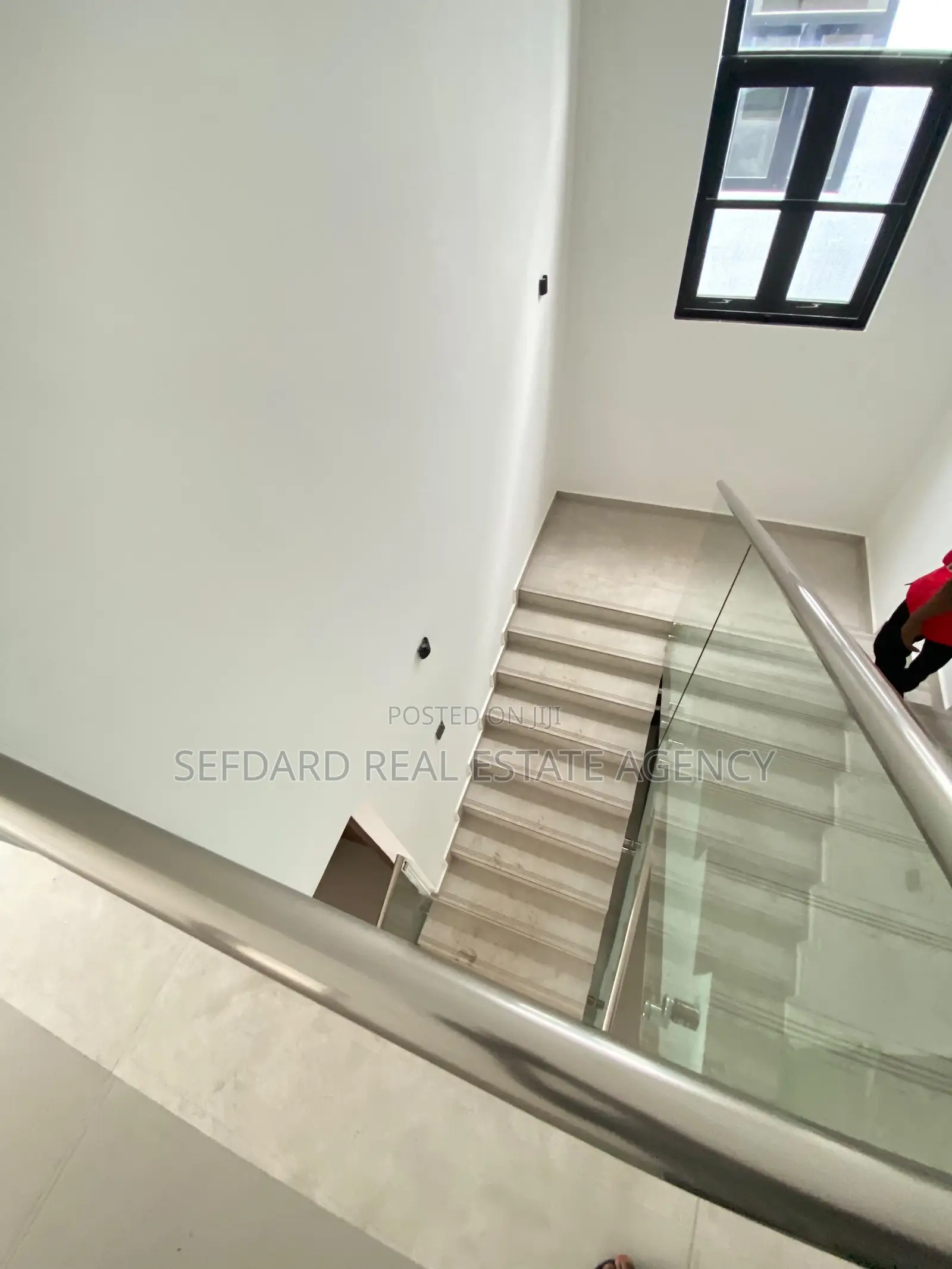 4bdrm Duplex in Sefdard Properties, Adjiriganor for sale