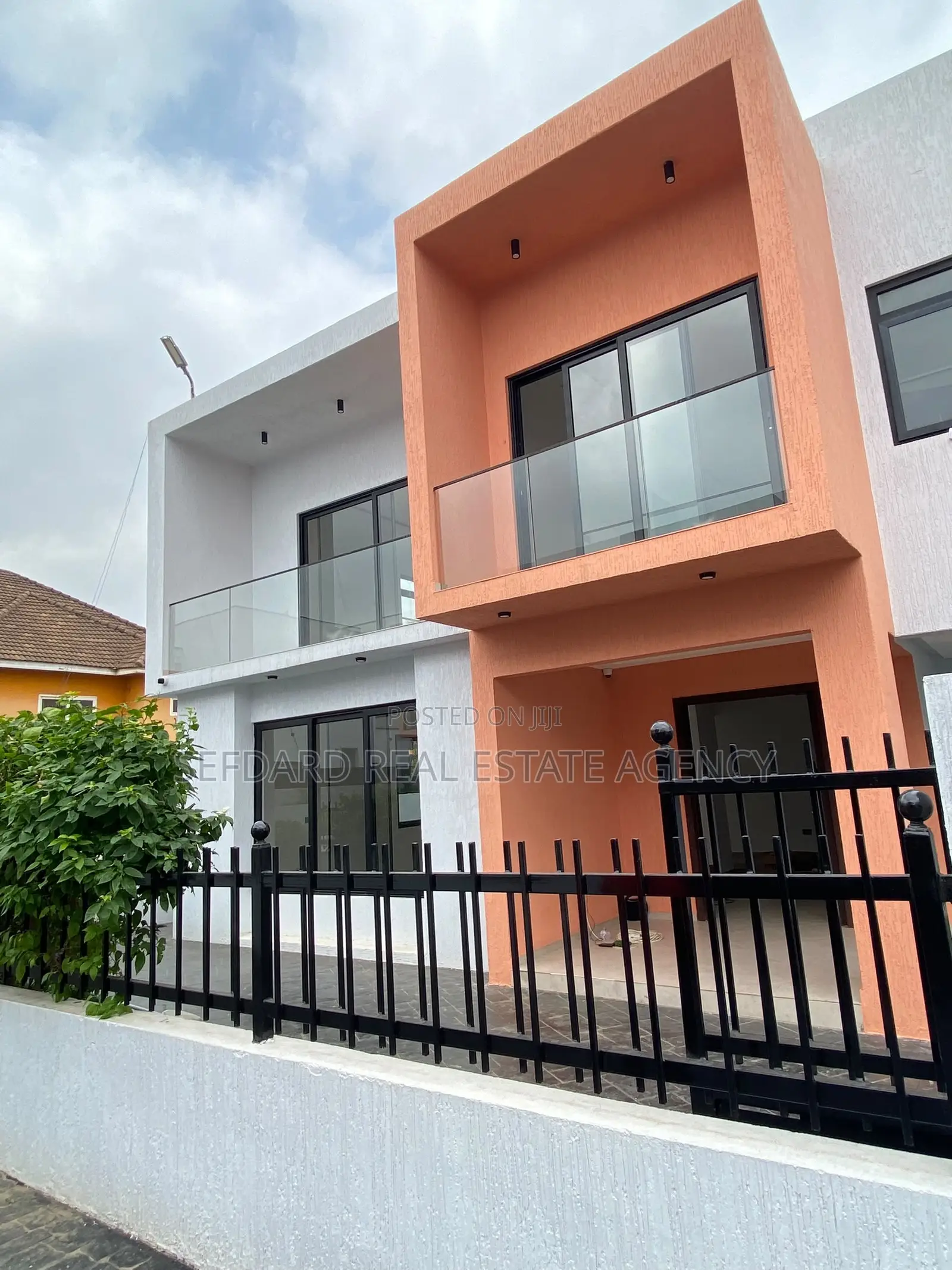 4bdrm Duplex in Sefdard Properties, Adjiriganor for sale