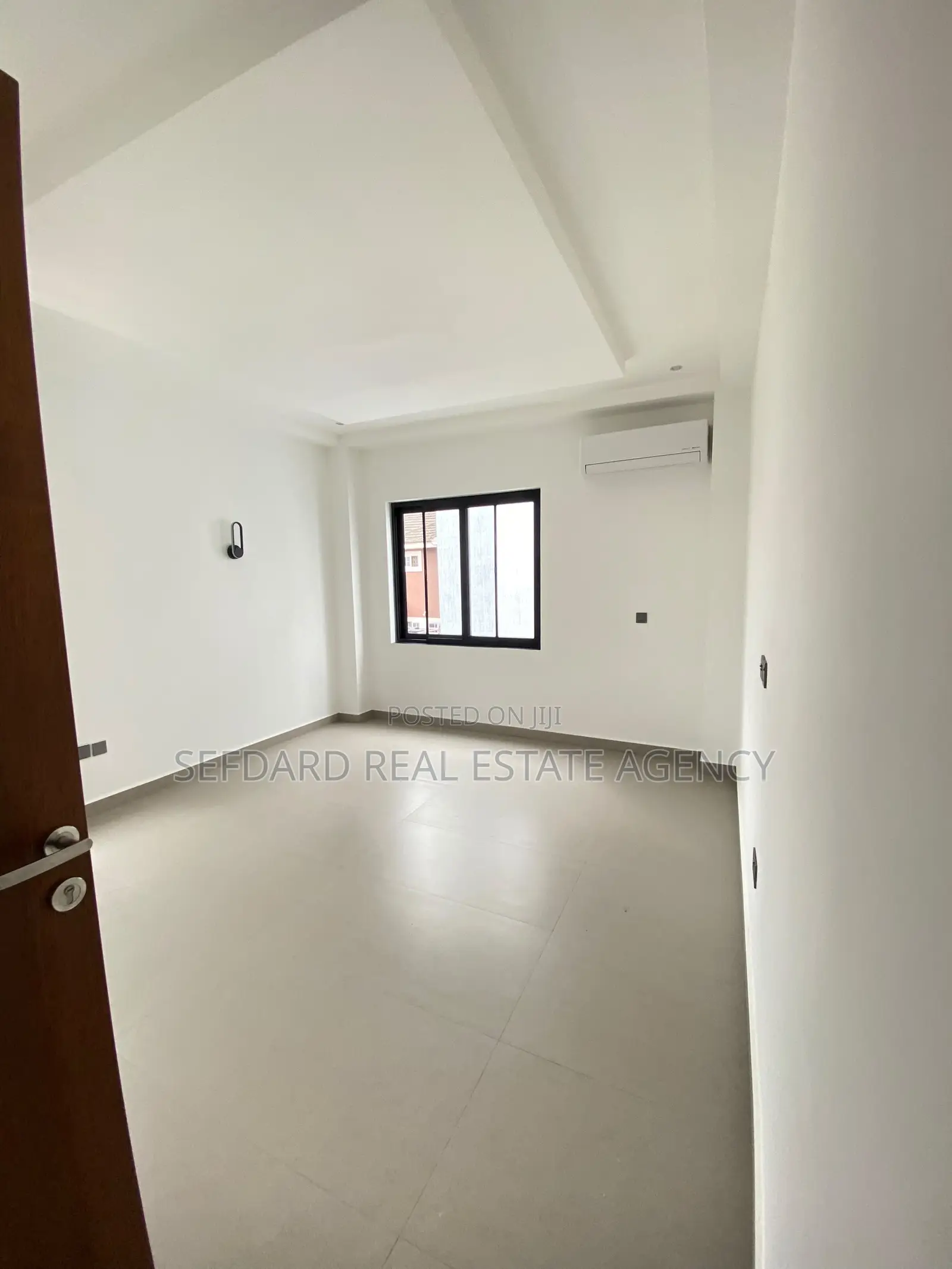 4bdrm Duplex in Sefdard Properties, Adjiriganor for sale