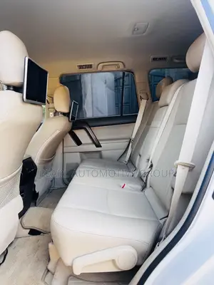 Toyota Land Cruiser Prado 2.7 2019 White
