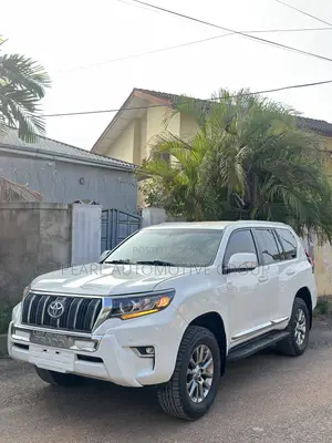 Toyota Land Cruiser Prado 2.7 2019 White