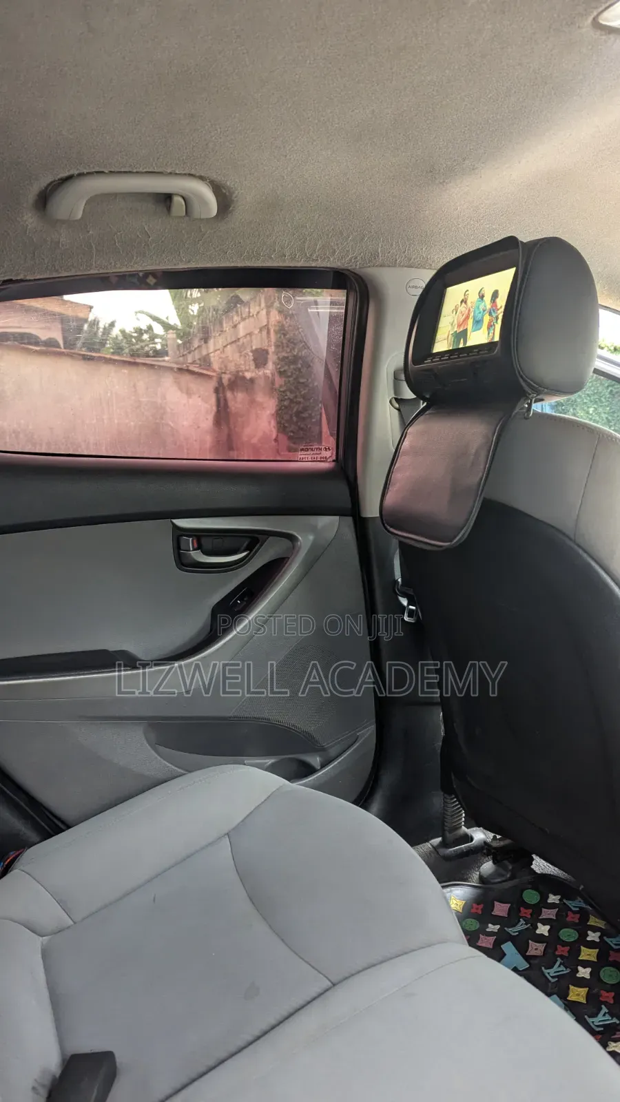 Hyundai Elantra Limited 4dr Sedan (1.8L 4cyl 6A) 2014 Gray
