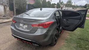 Hyundai Elantra Limited 4dr Sedan (1.8L 4cyl 6A) 2014 Gray