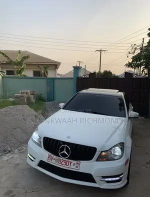 Mercedes-Benz C250 2014 White