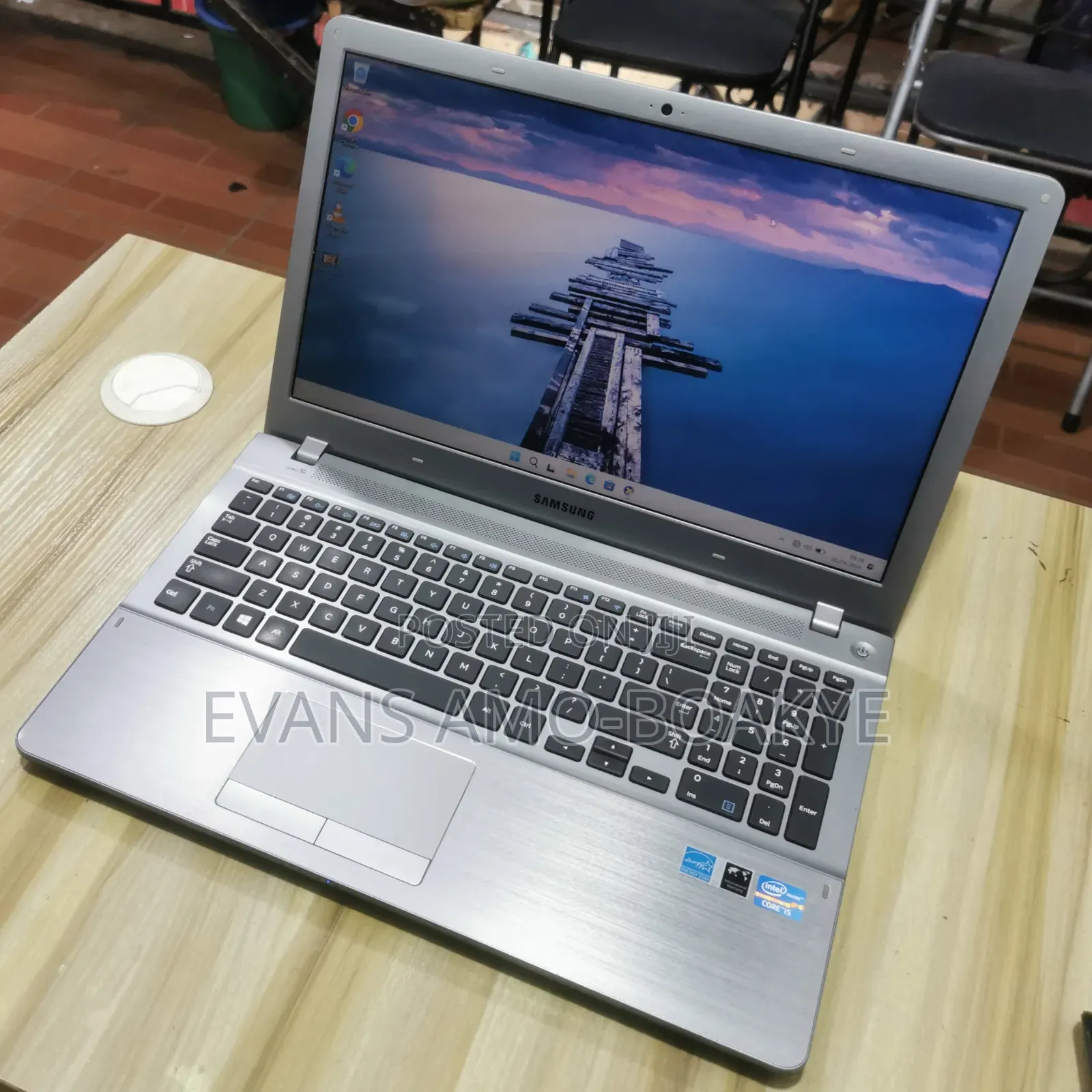 Laptop Samsung NP370R5E 8GB Intel Core i5 HDD 700GB