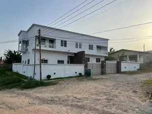 4bdrm Duplex in Sefdard Properties, Kwabenya for rent