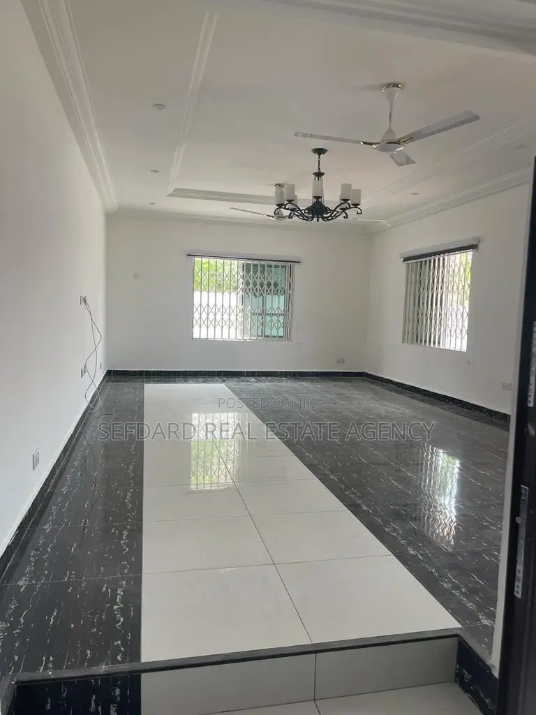 4bdrm Duplex in Sefdard Properties, Kwabenya for rent