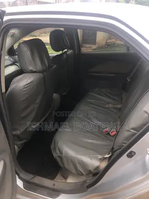 Toyota Yaris 2012 Silver