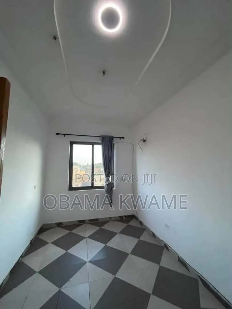 2bdrm Apartment in Laryea Homes, Housing Down for rent