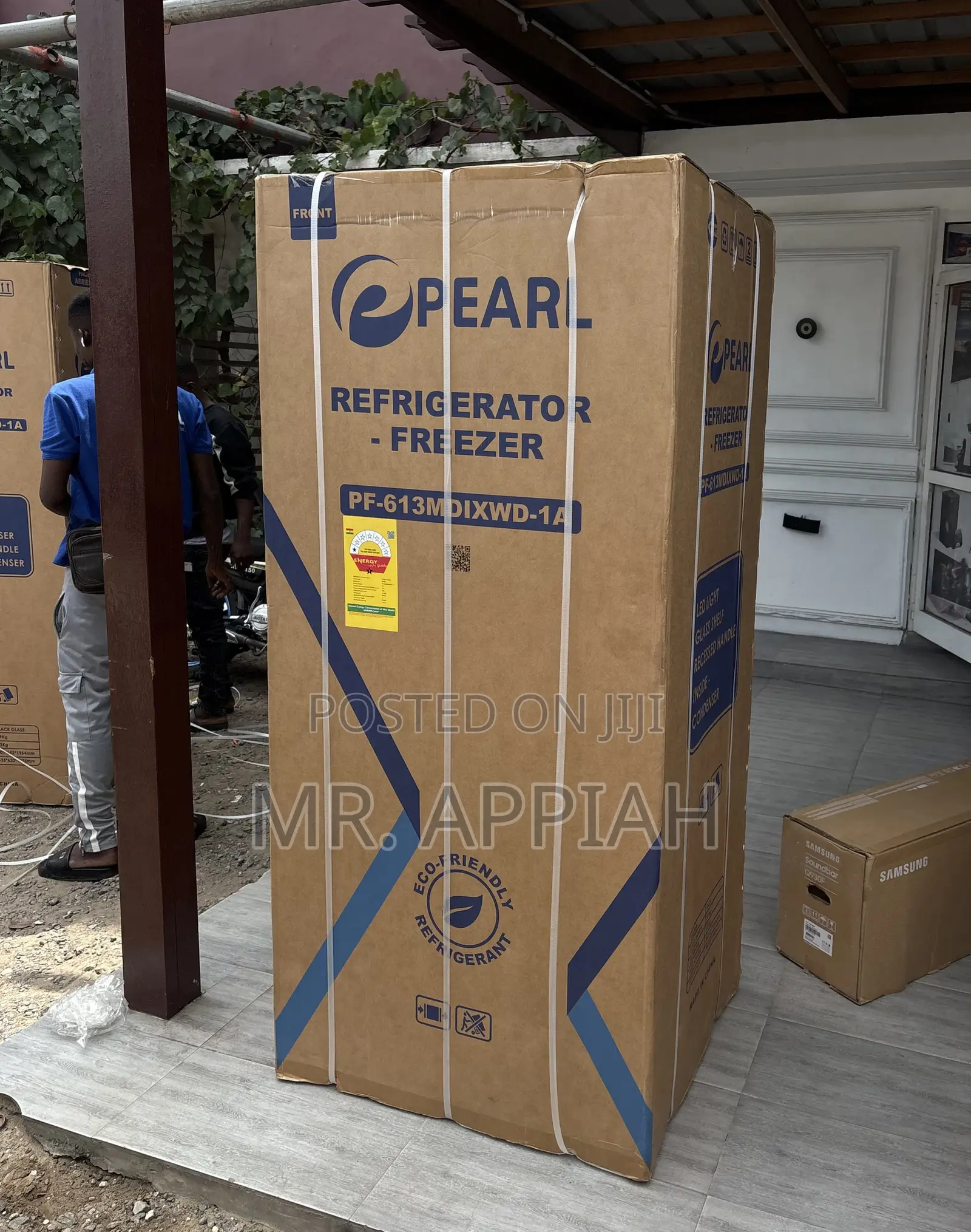 Efficient Pearl PF-613MDIXWD-1A Side by Side Refrigerator.