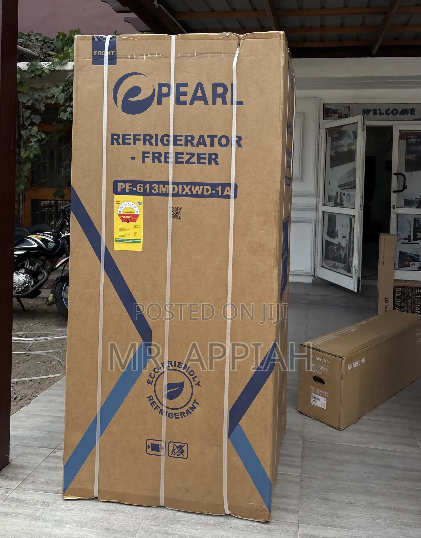 Efficient Pearl PF-613MDIXWD-1A Side by Side Refrigerator.