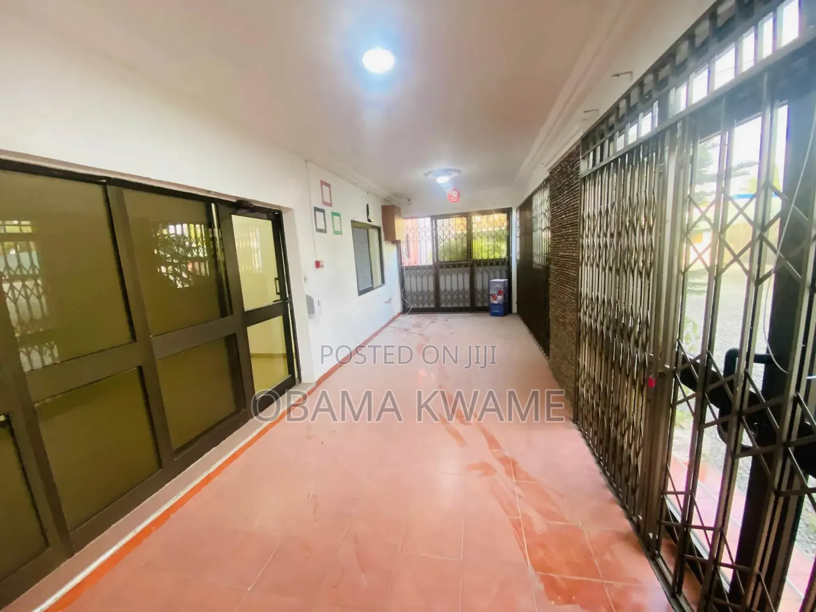 11 Bedroom Commercial Space for Rent at Dzorwulu for Long Term