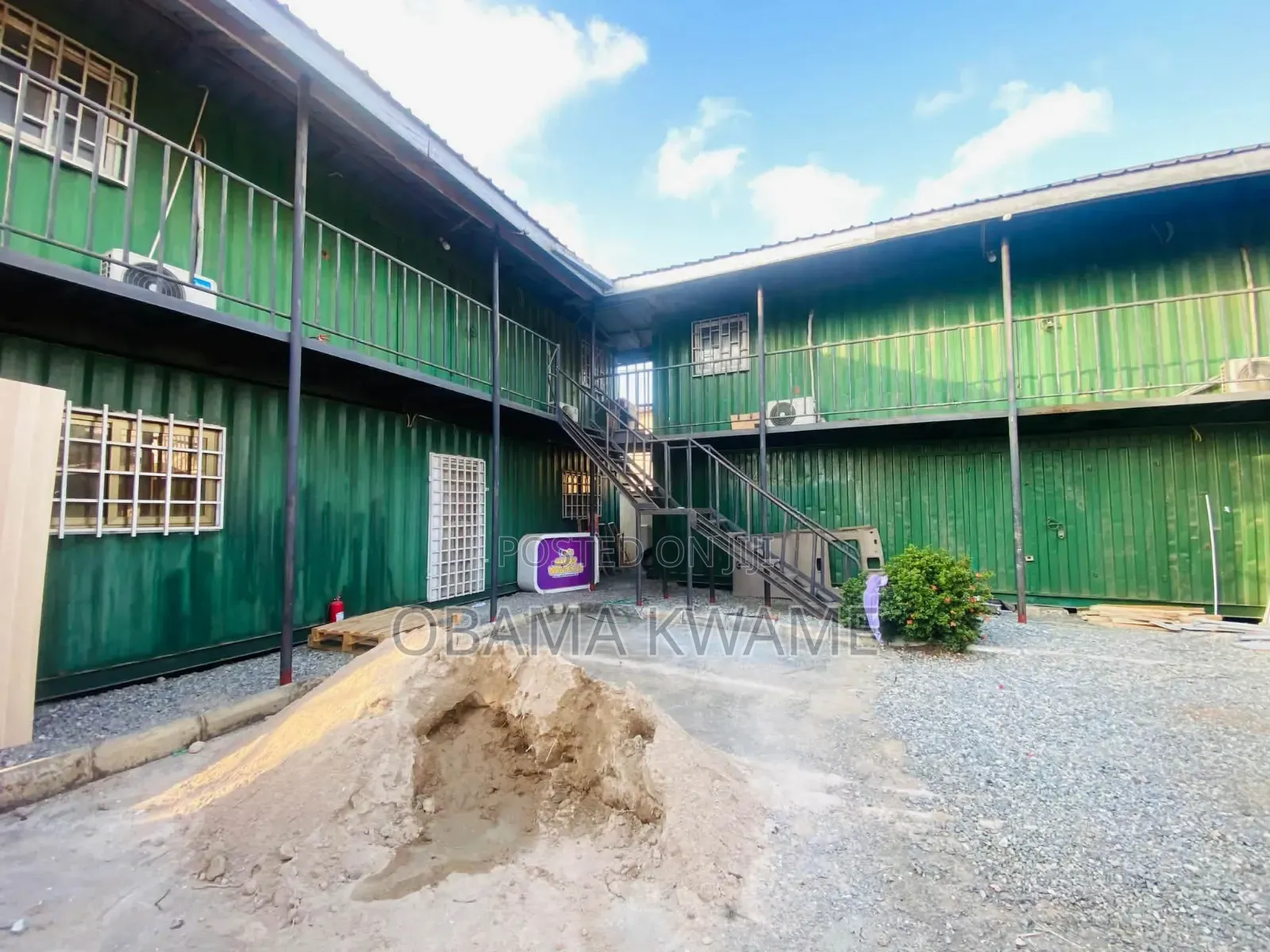 11 Bedroom Commercial Space for Rent at Dzorwulu for Long Term