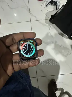 Apple Watch Series 6 (44mm).